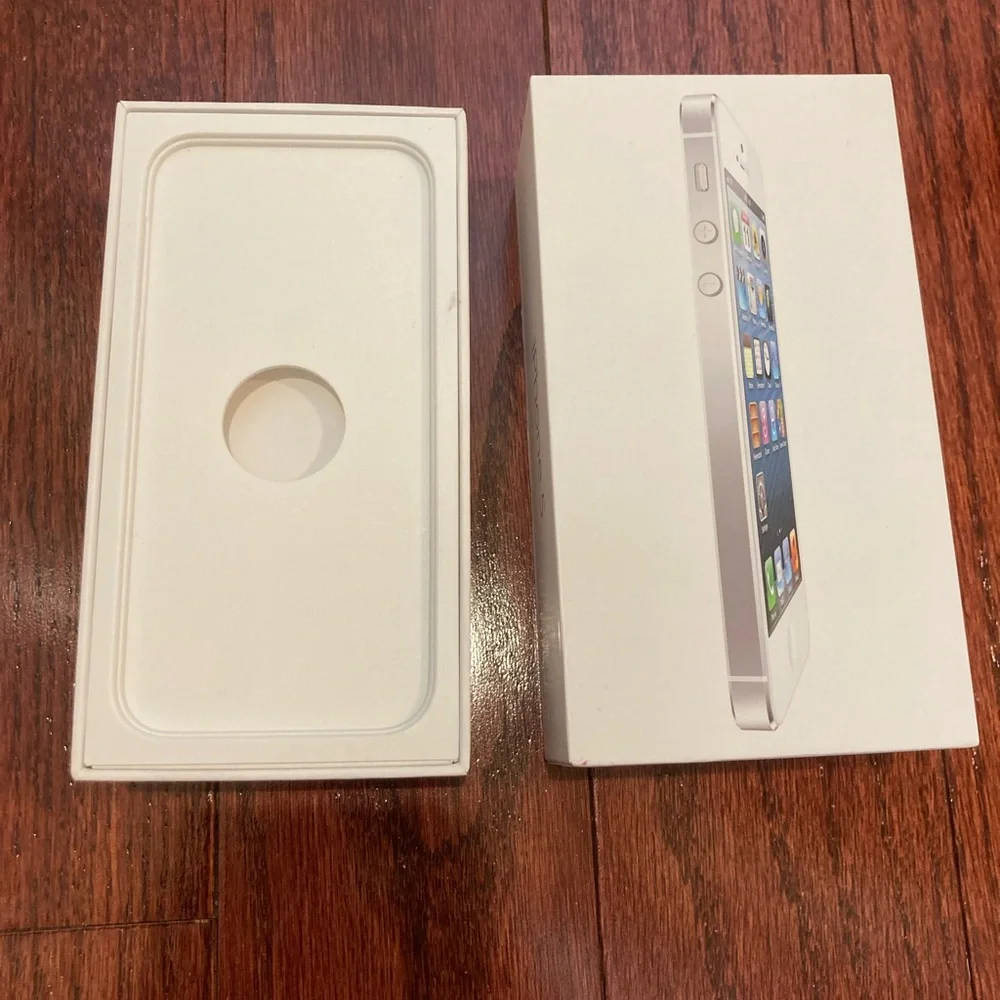 Empty Apple iPhone 5 16GB EMPTY BOX with Quick Start Guide